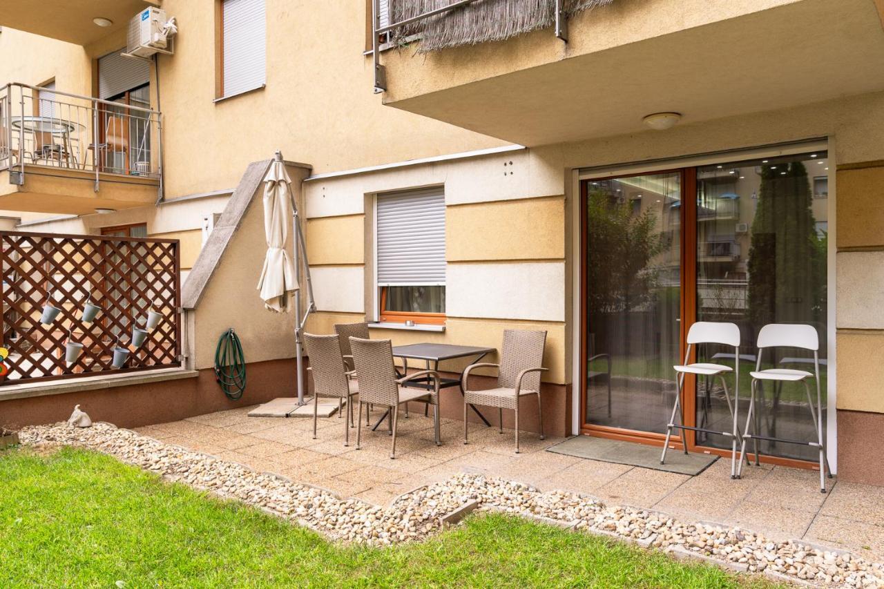 Slate Wood Apartman *
