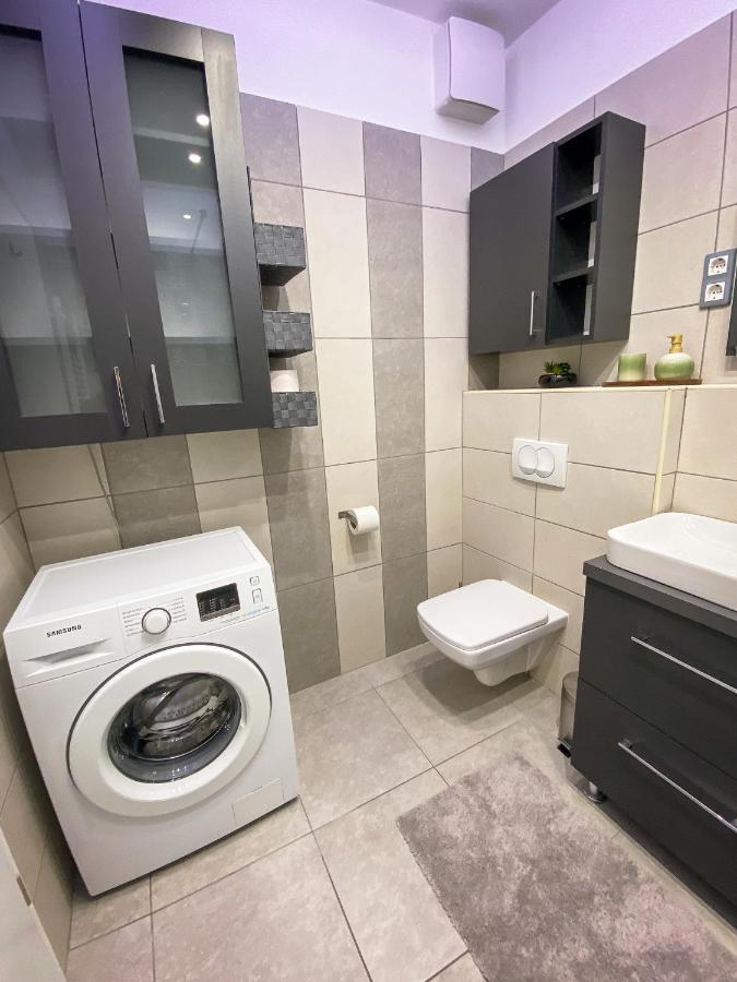 Slate Wood Apartman *