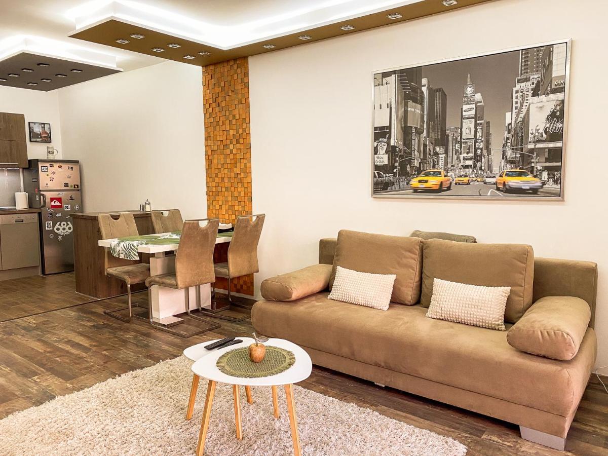 Slate Wood Apartman *